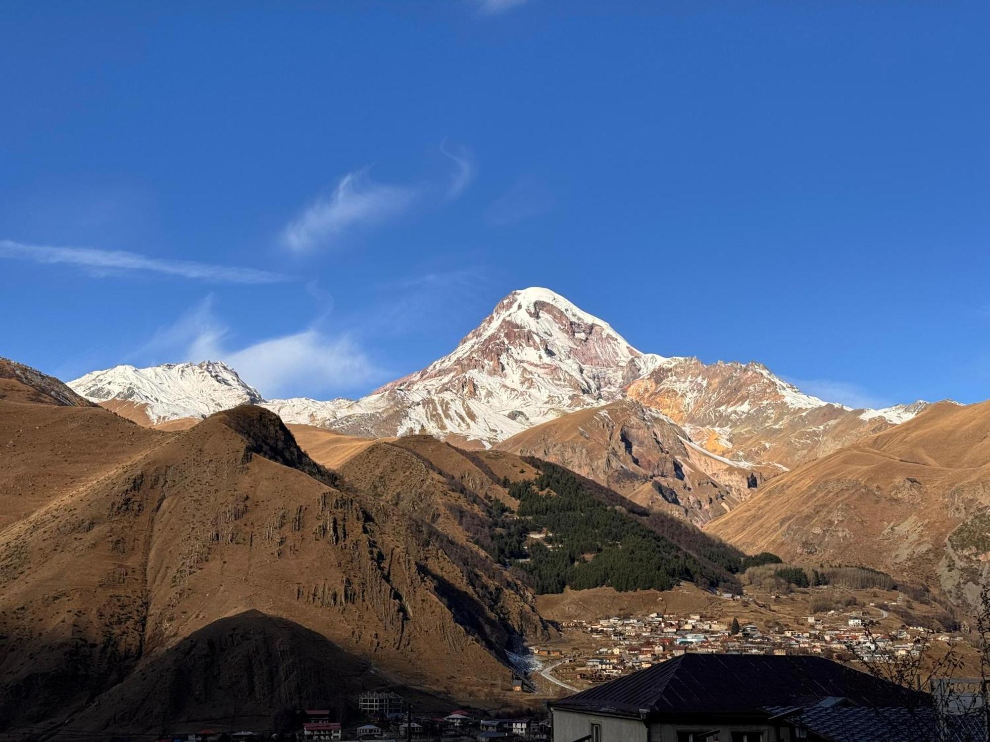 Family Hotel 7 Sisters Kazbegi Εξωτερικό φωτογραφία