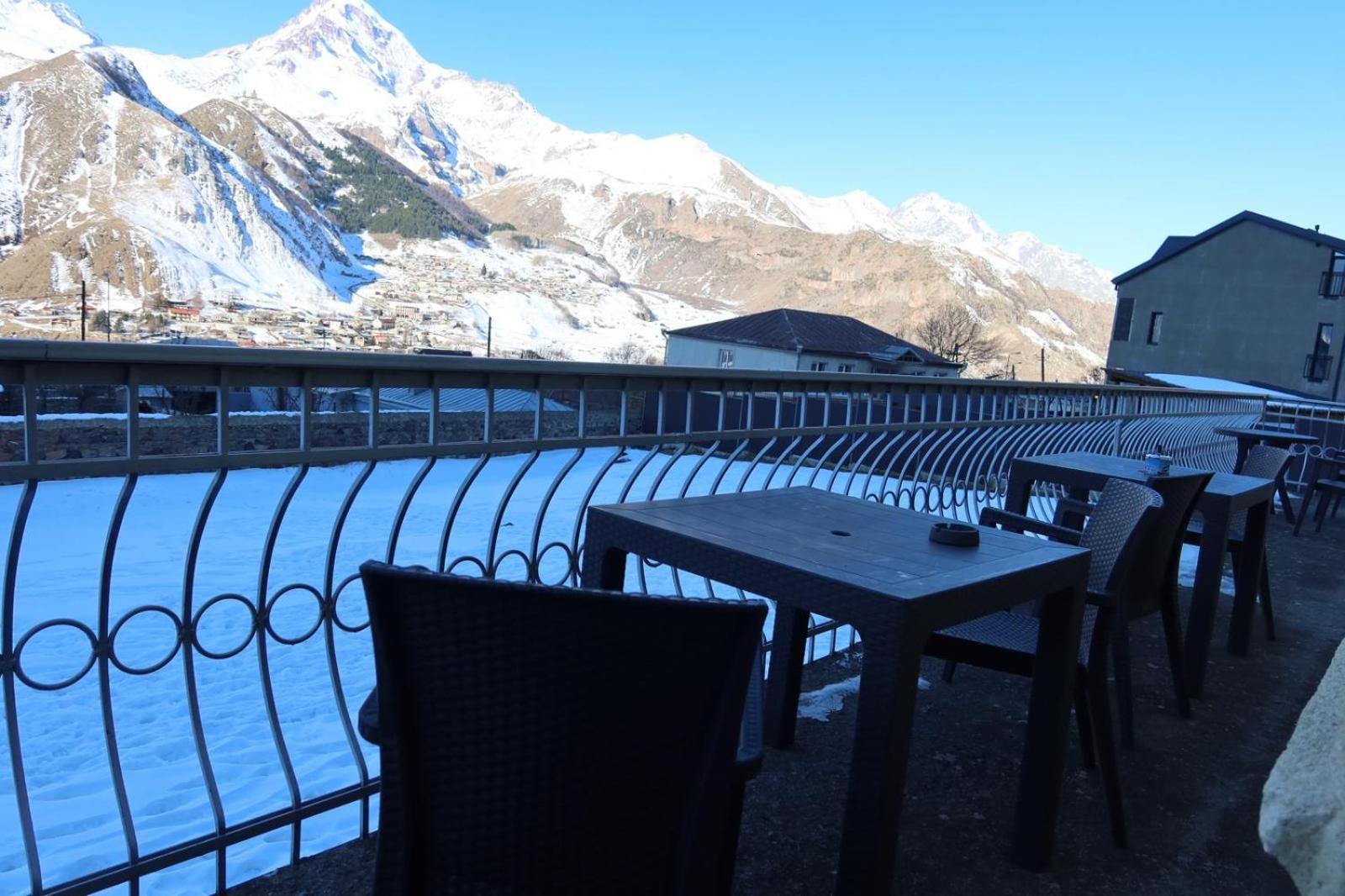 Family Hotel 7 Sisters Kazbegi Εξωτερικό φωτογραφία